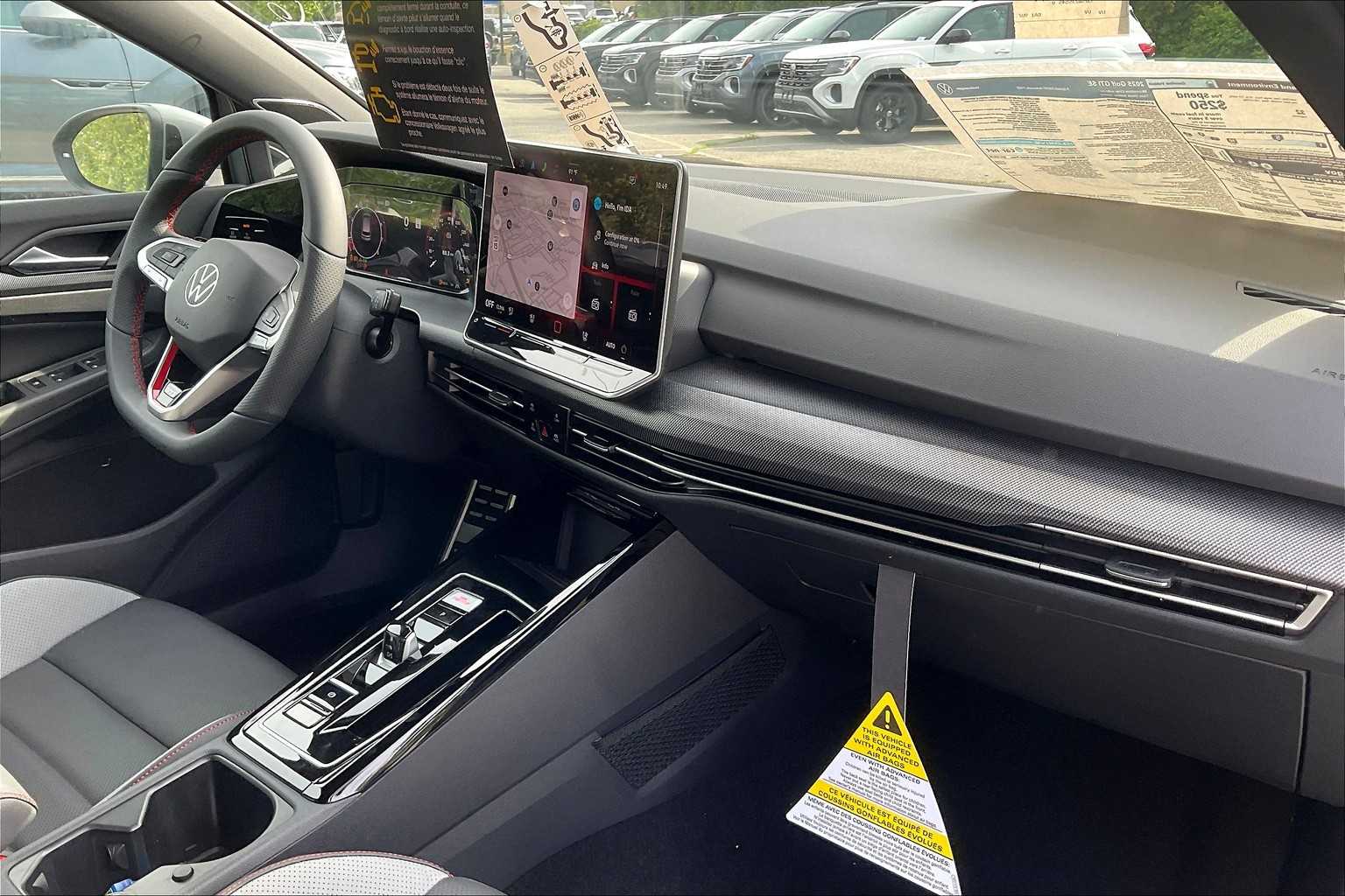 2025 Volkswagen Golf GTI SE - Photo 10