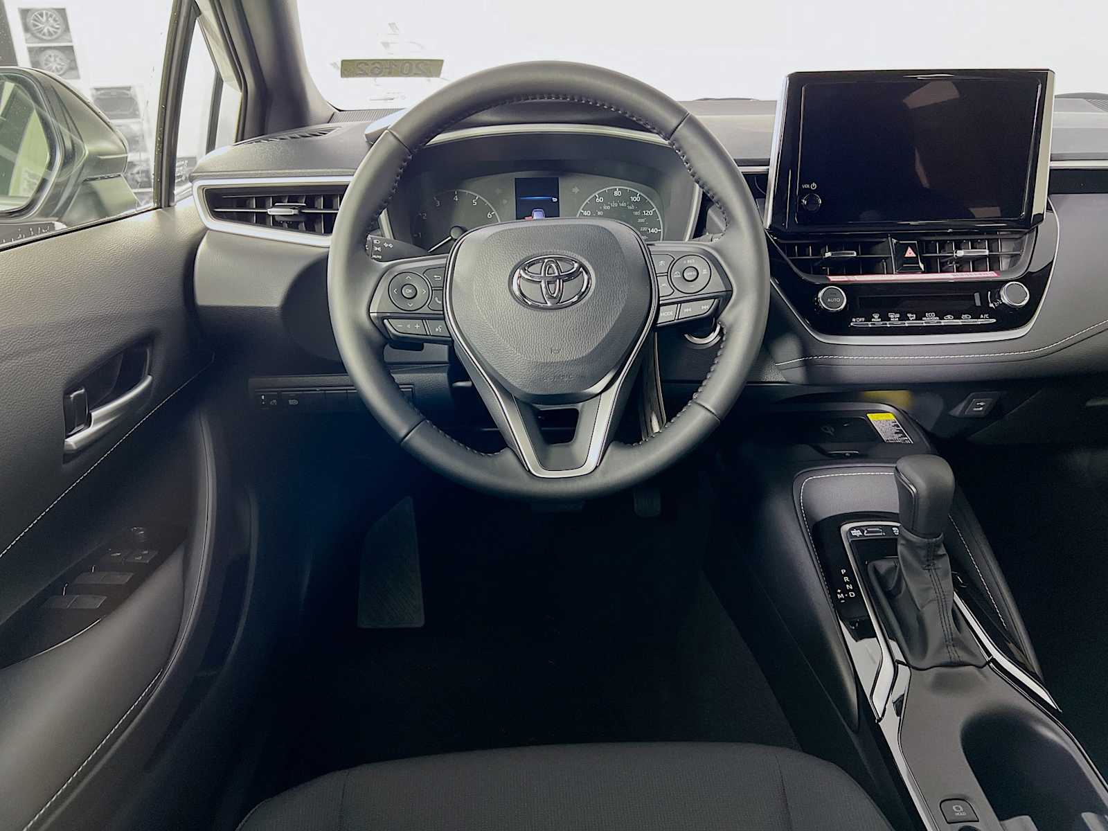 2025 Toyota Corolla Nightshade Edition - Photo 14