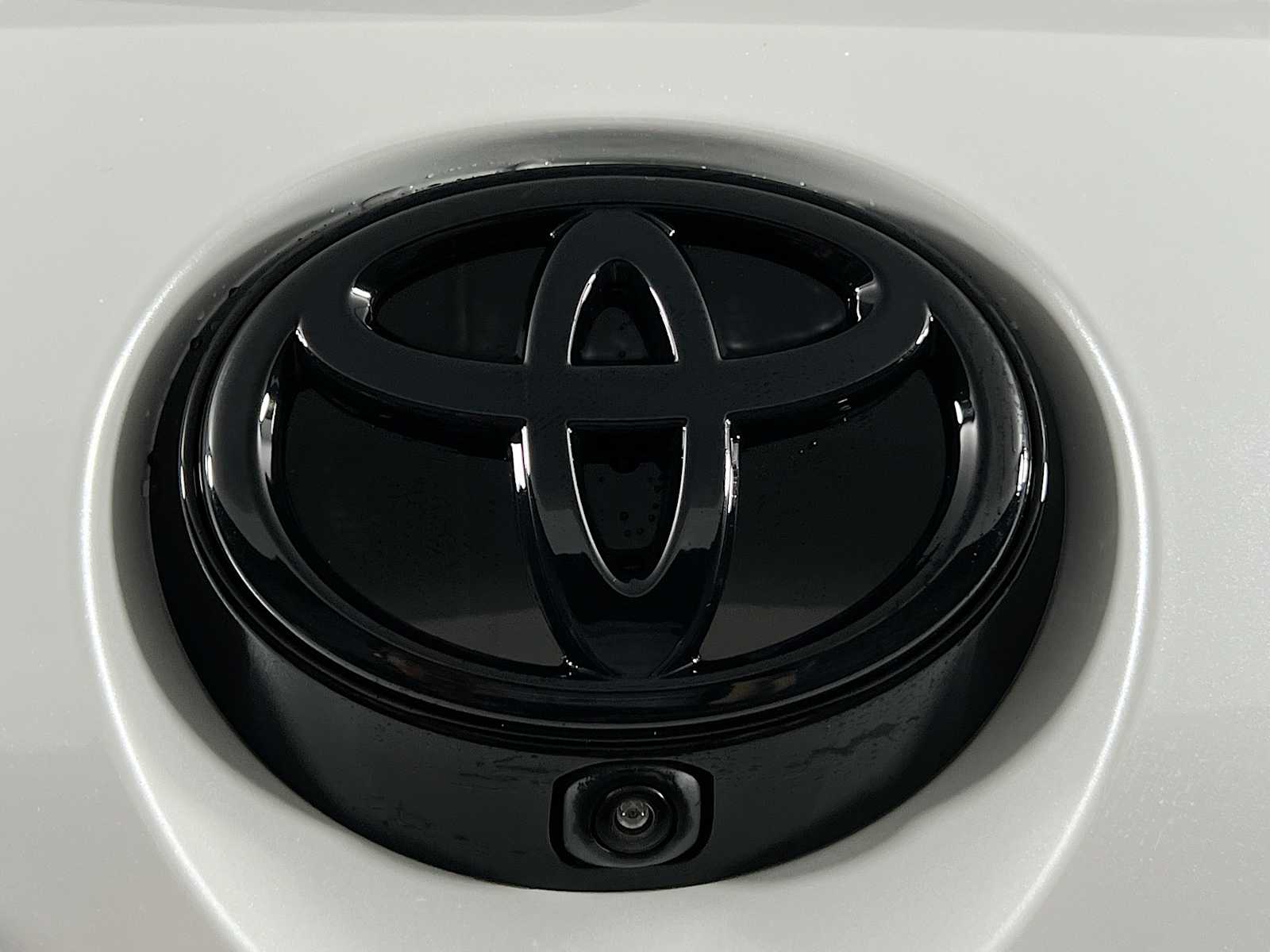 2025 Toyota Corolla Nightshade Edition - Photo 17