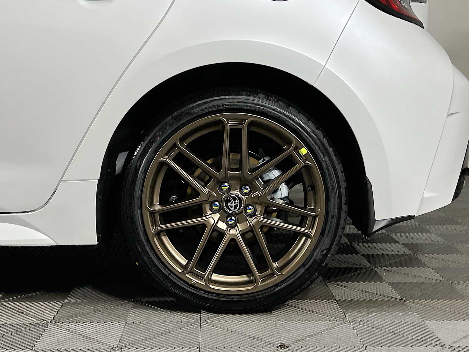 2025 Toyota Corolla Nightshade Edition - Photo 18