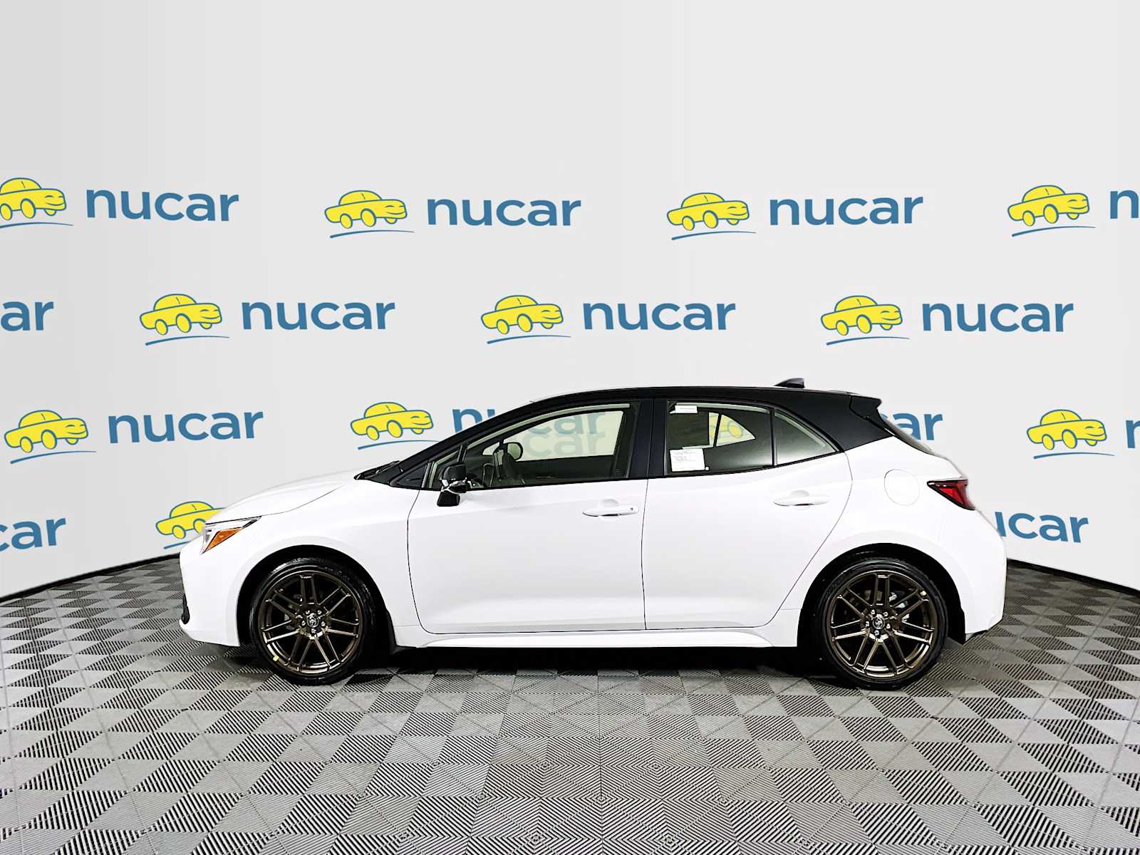 2025 Toyota Corolla Nightshade Edition - Photo 3