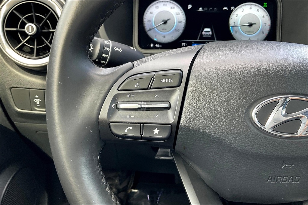 2022 Hyundai Kona Limited - Photo 22
