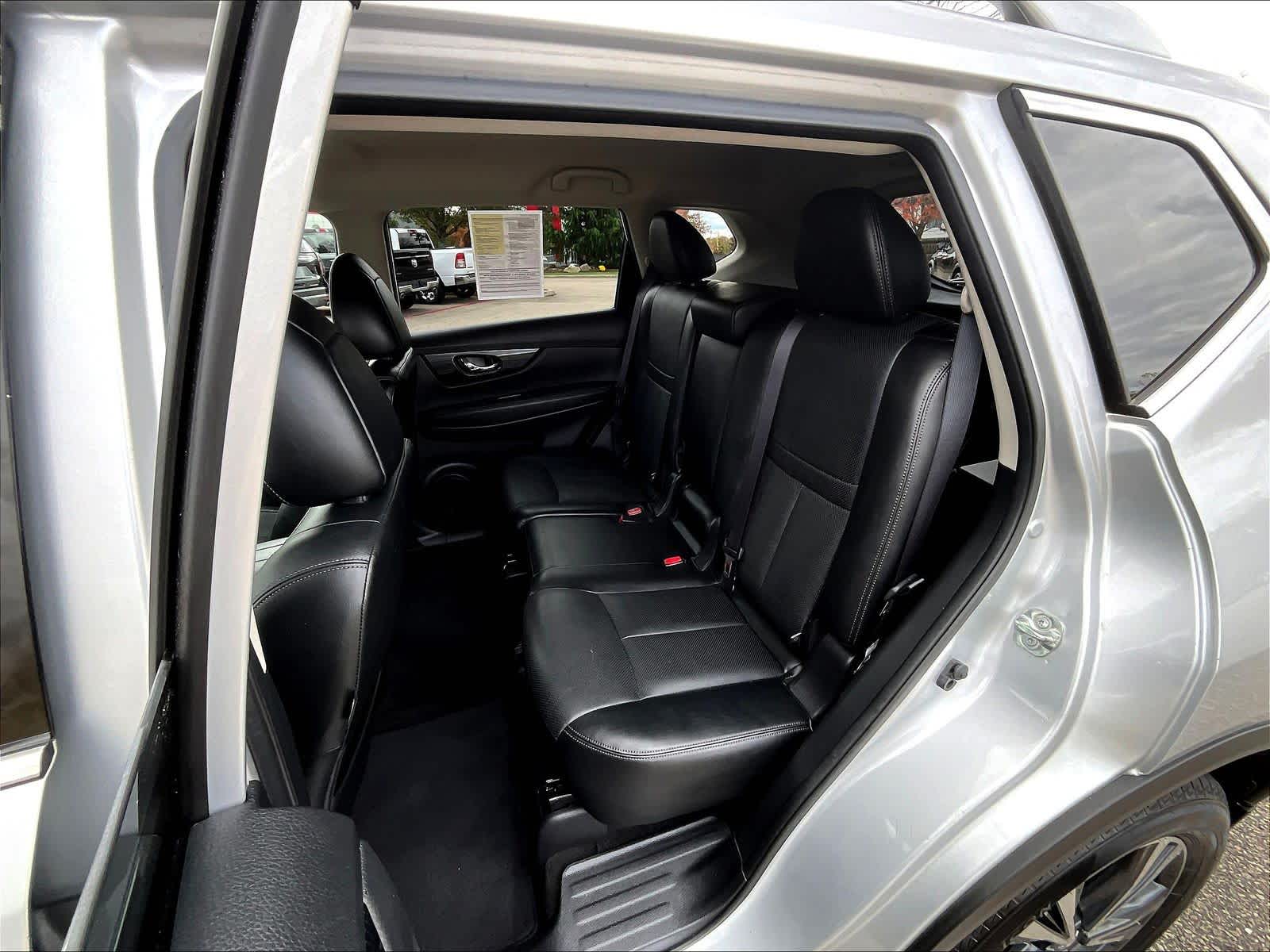 2017 Nissan Rogue SL - Photo 15