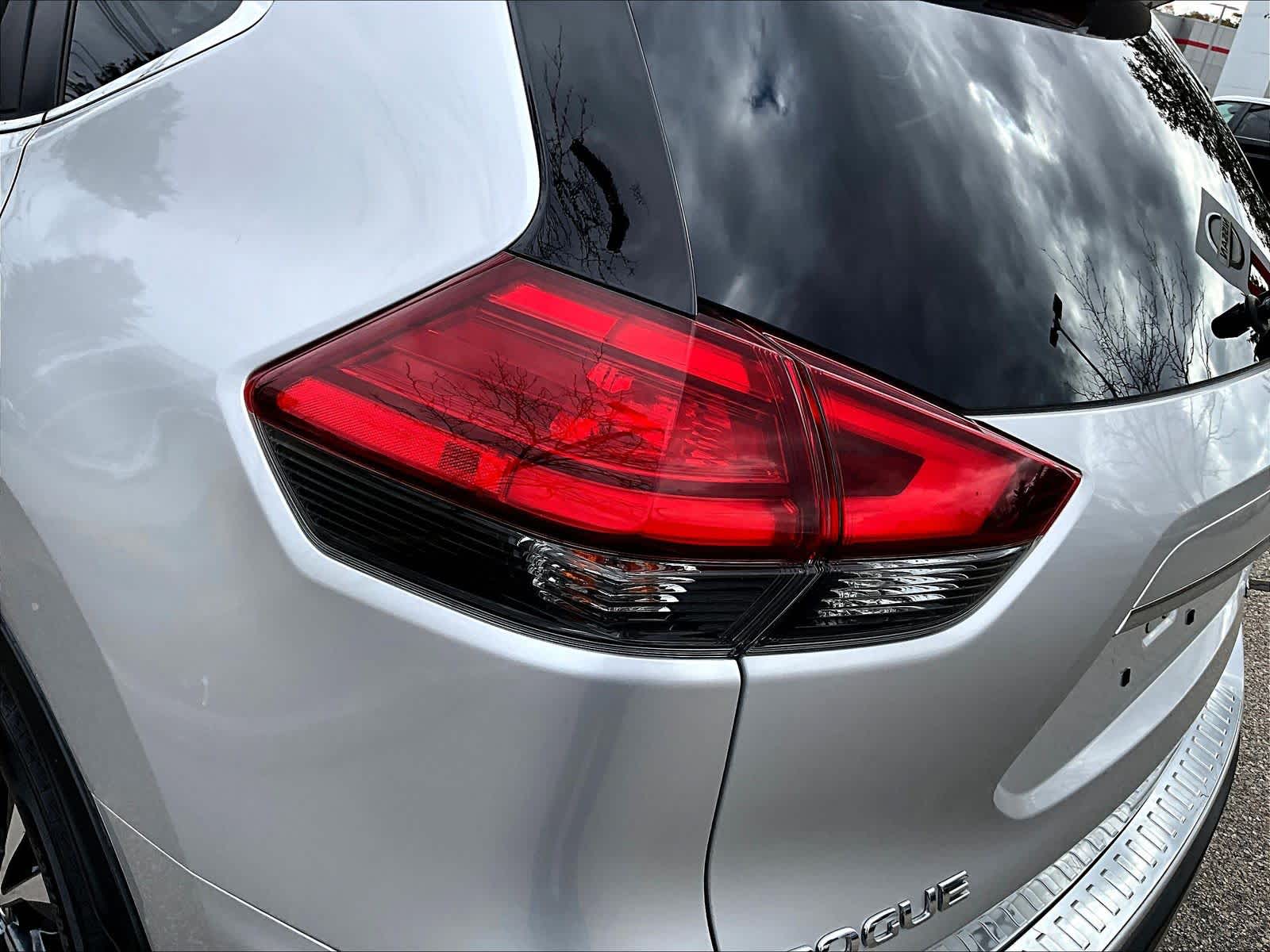 2017 Nissan Rogue SL - Photo 32