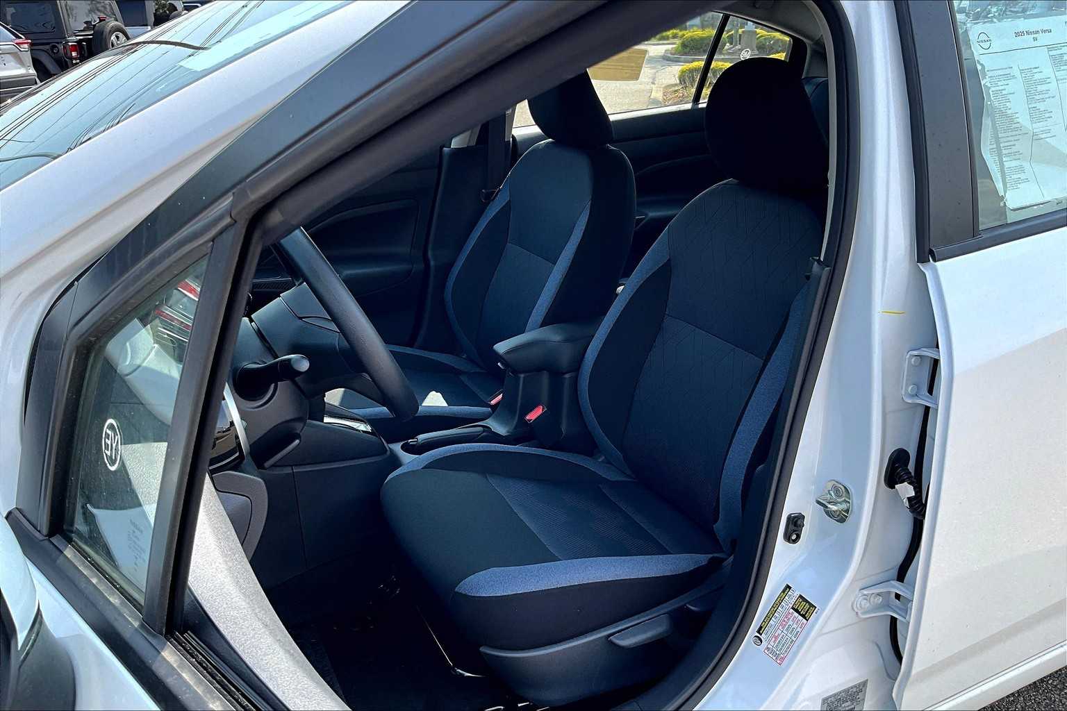 2025 Nissan Versa SV - Photo 11