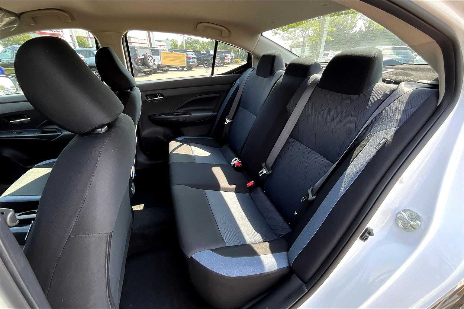 2025 Nissan Versa SV - Photo 15
