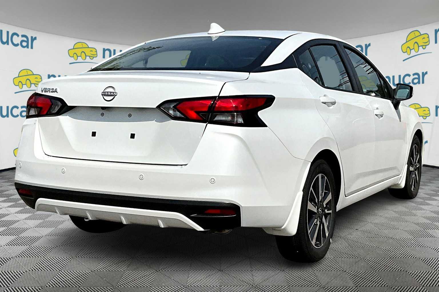 2025 Nissan Versa SV - Photo 7