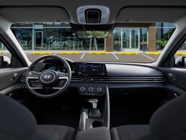 2025 Hyundai Elantra SE - Photo 11
