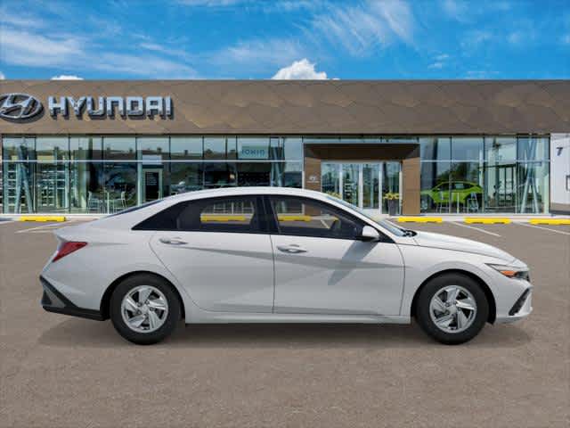 2025 Hyundai Elantra SE - Photo 7