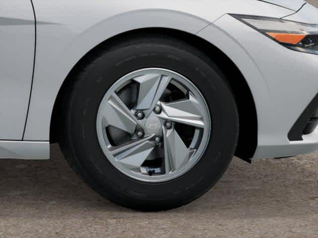 2025 Hyundai Elantra SE - Photo 8