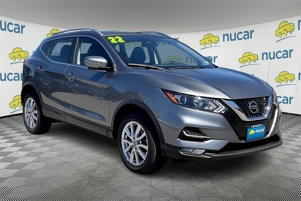 2022 Nissan Rogue Sport SV