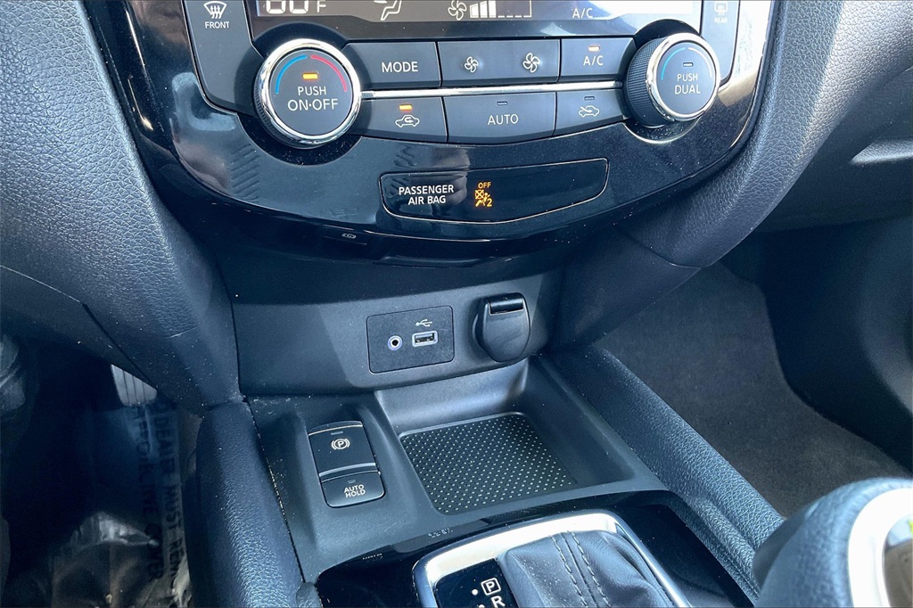 2022 Nissan Rogue Sport SV - Photo 24