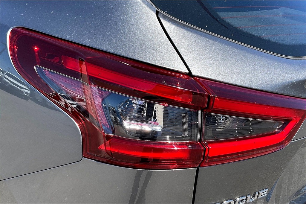 2022 Nissan Rogue Sport SV - Photo 30