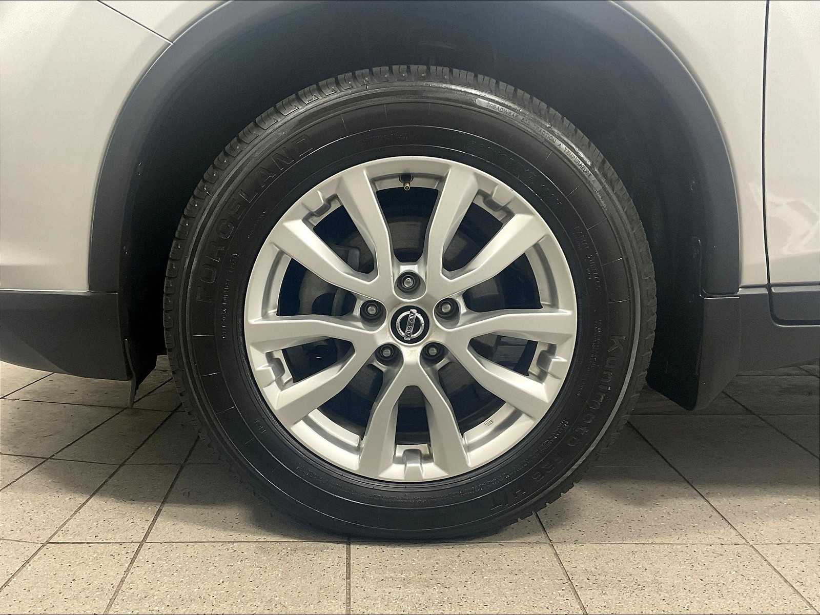 2018 Nissan Rogue SV - Photo 7