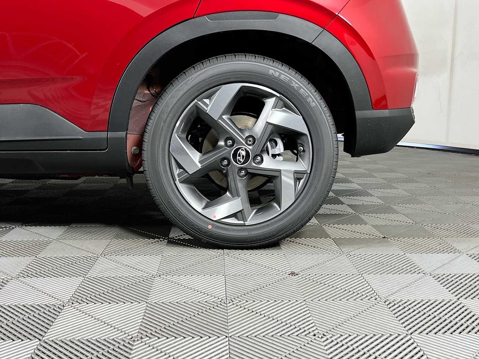 2025 Hyundai Venue Limited - Photo 19