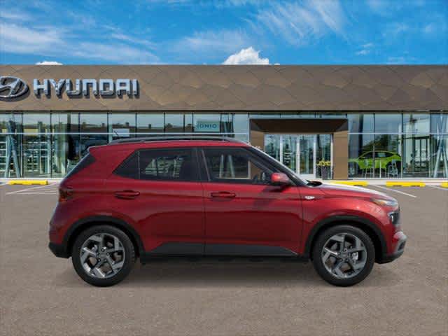 2025 Hyundai Venue Limited - Photo 7
