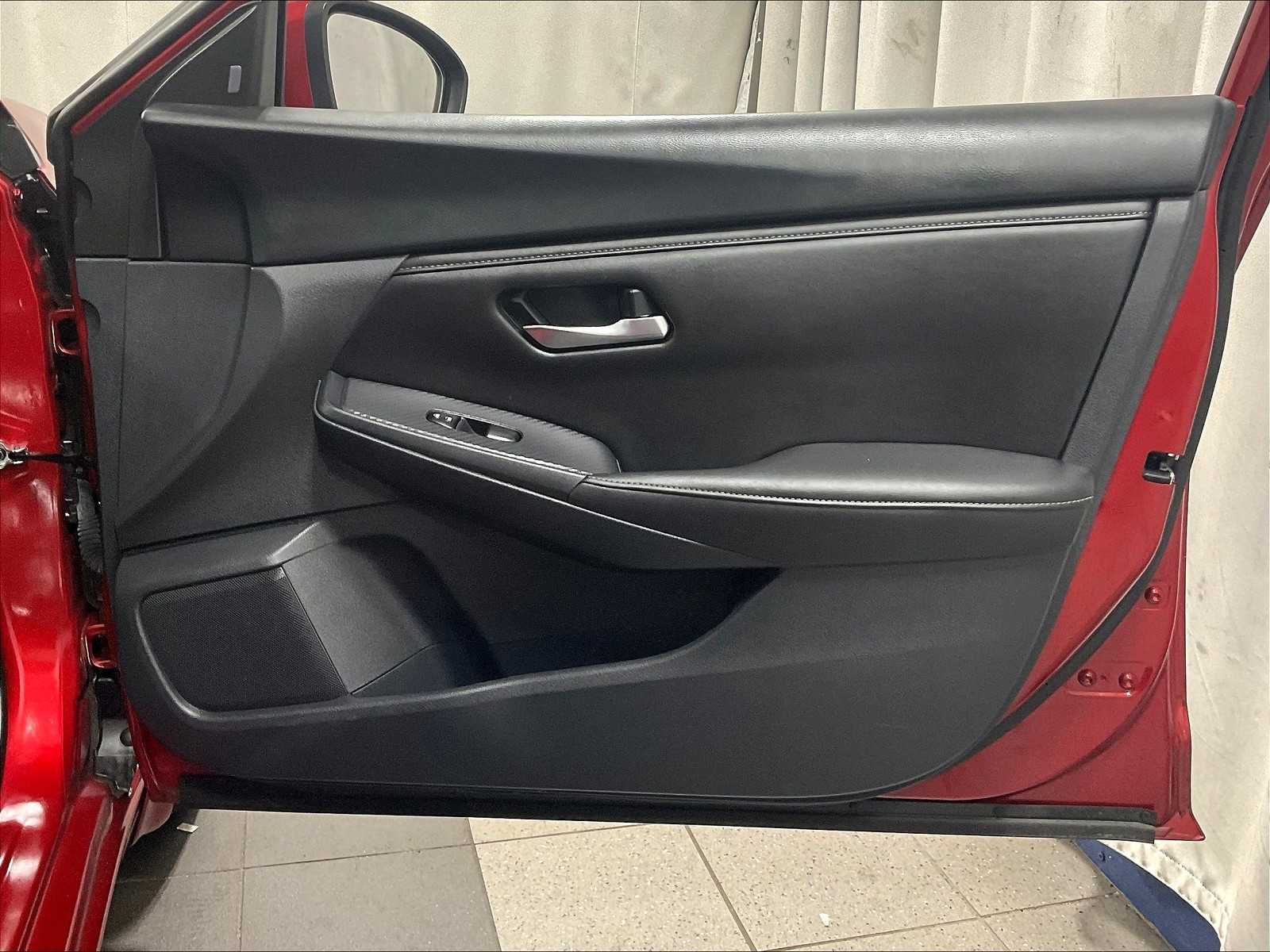 2023 Nissan Sentra SV - Photo 12