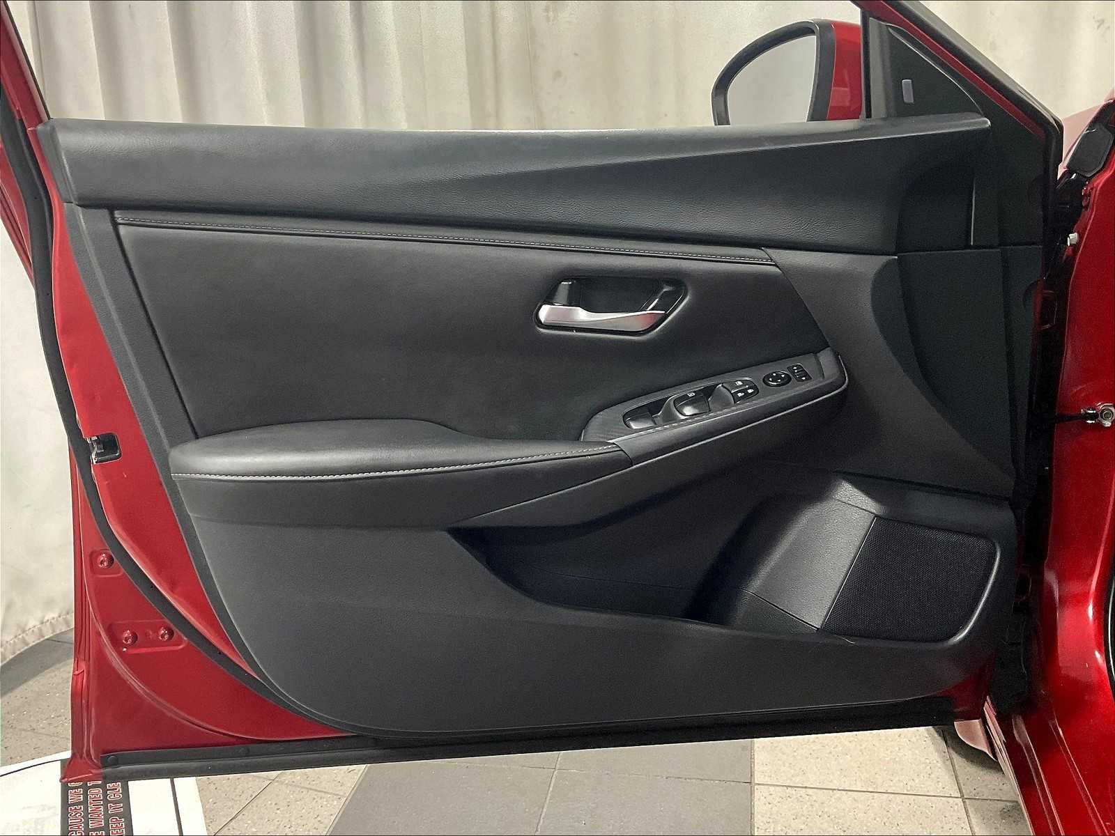 2023 Nissan Sentra SV - Photo 9