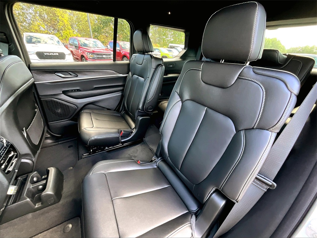 2025 Jeep Grand Cherokee L Limited - Photo 15