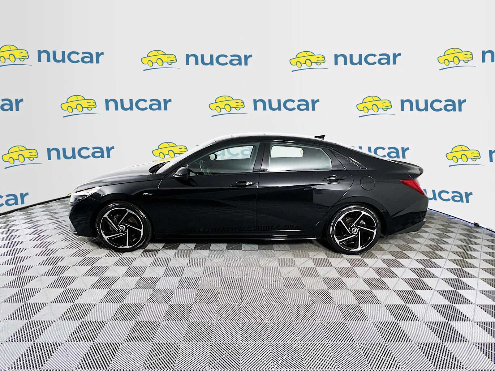 2023 Hyundai Elantra N Line - Photo 4