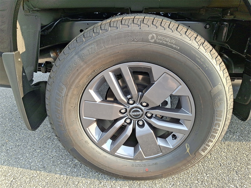 2025 Nissan Frontier SV - Photo 5