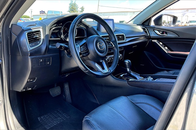 2018 Mazda Mazda3 Grand Touring - Photo 8