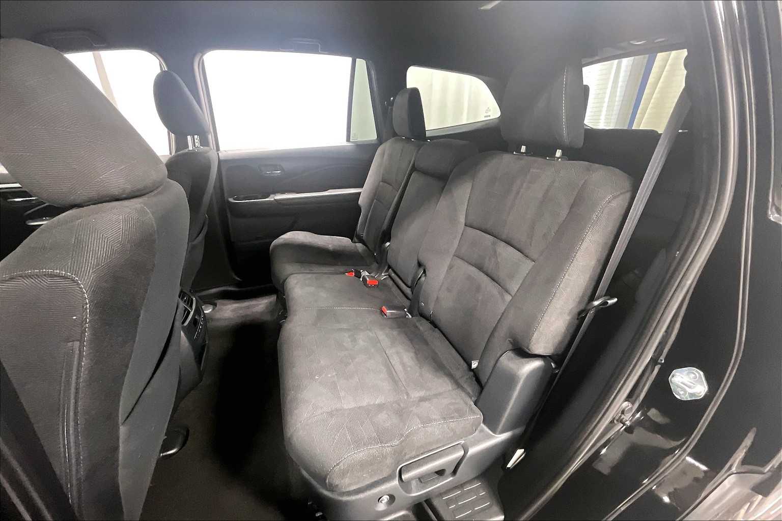 2022 Honda Pilot Sport - Photo 15