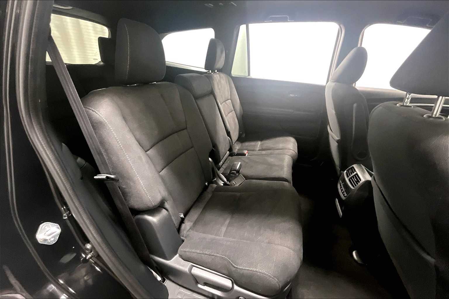 2022 Honda Pilot Sport - Photo 16