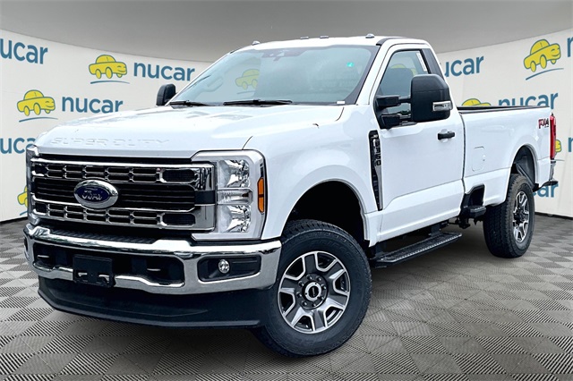 2025 Ford F-350SD XLT - Photo 3