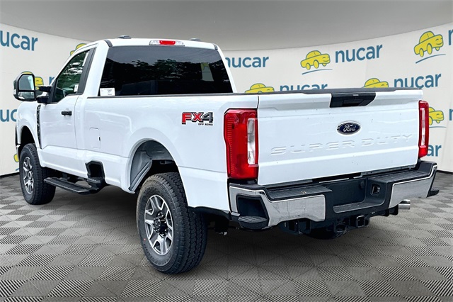 2025 Ford F-350SD XLT - Photo 4