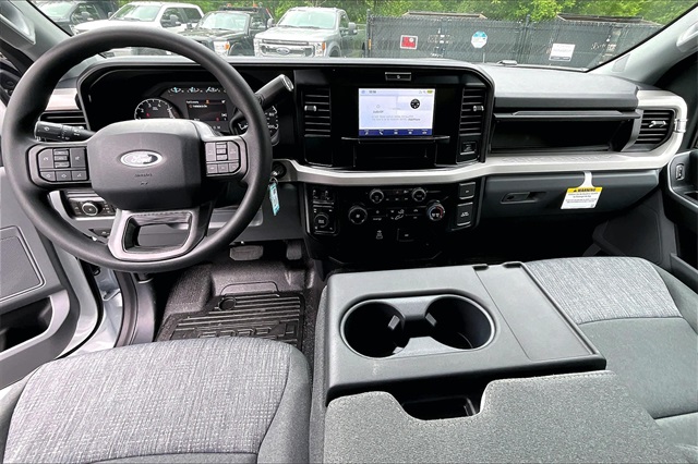 2025 Ford F-350SD XLT - Photo 6