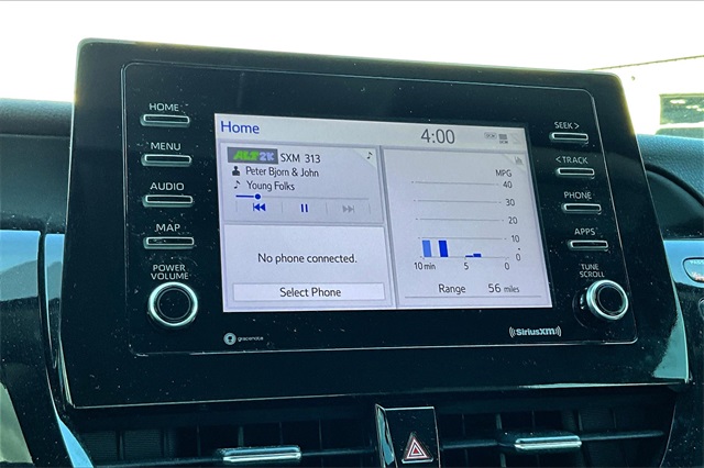 2022 Toyota Camry SE - Photo 18