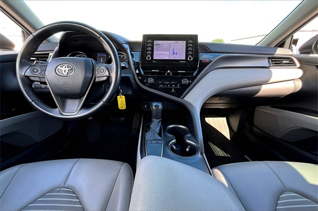 2022 Toyota Camry SE - Photo 20