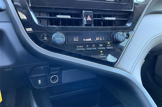 2022 Toyota Camry SE - Photo 22