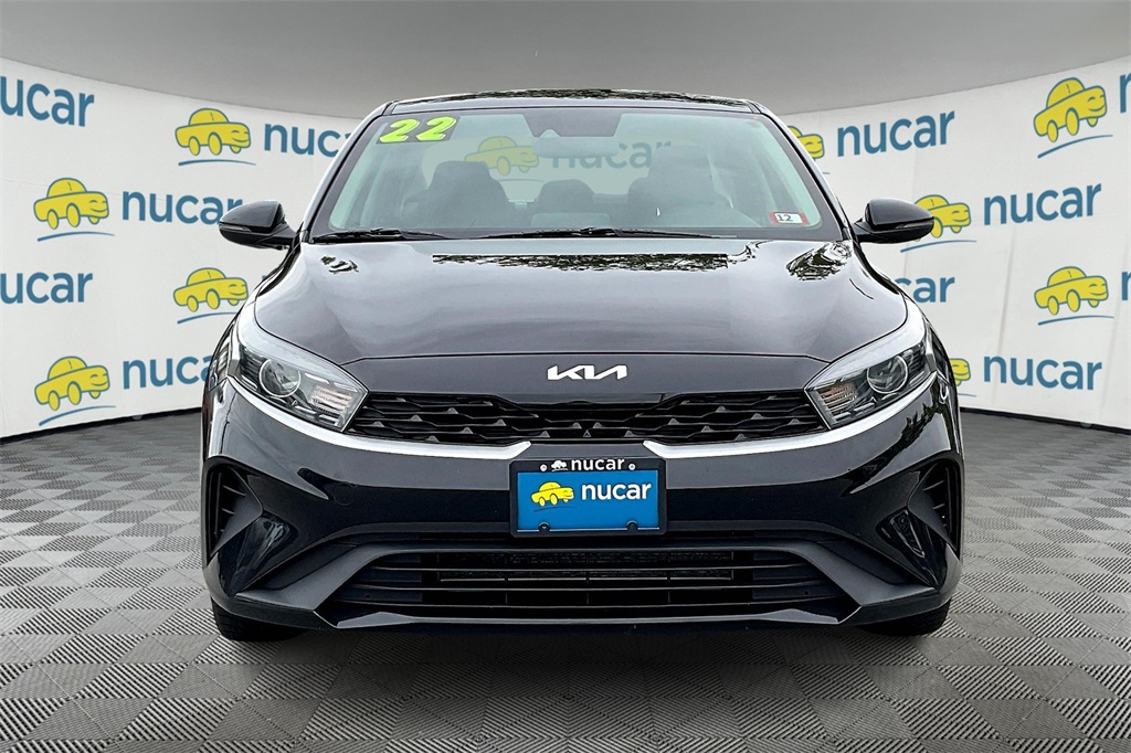 2022 Kia Forte LXS - Photo 2