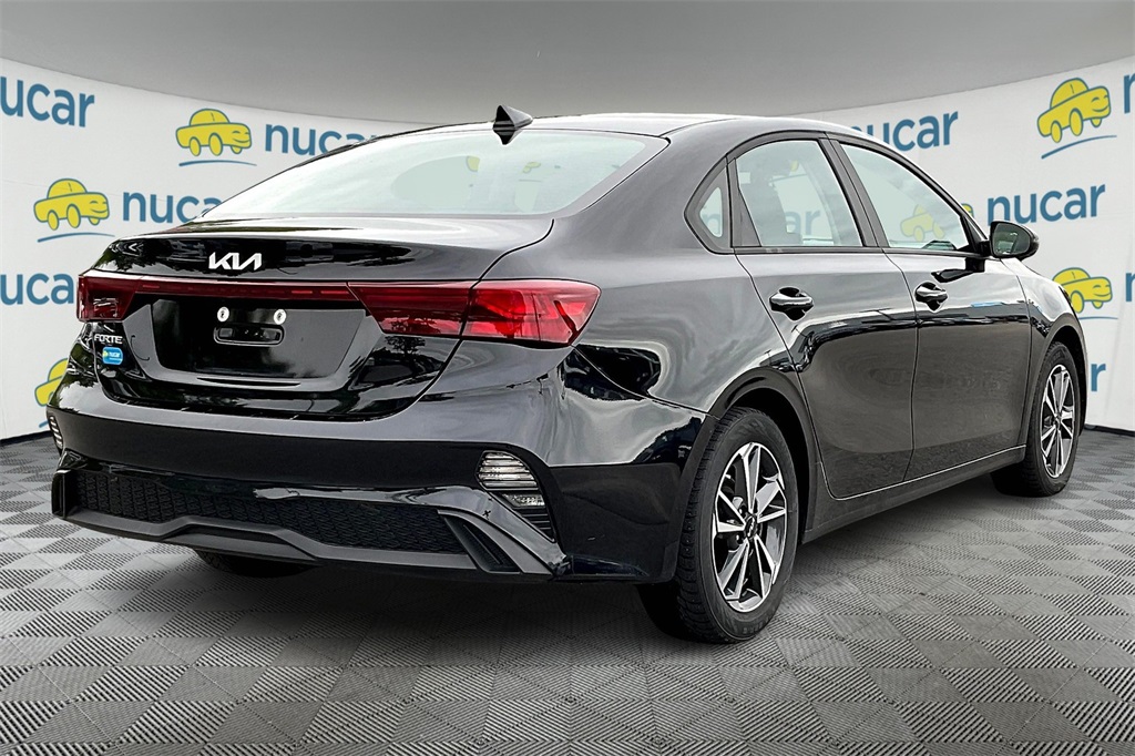 2022 Kia Forte LXS - Photo 6