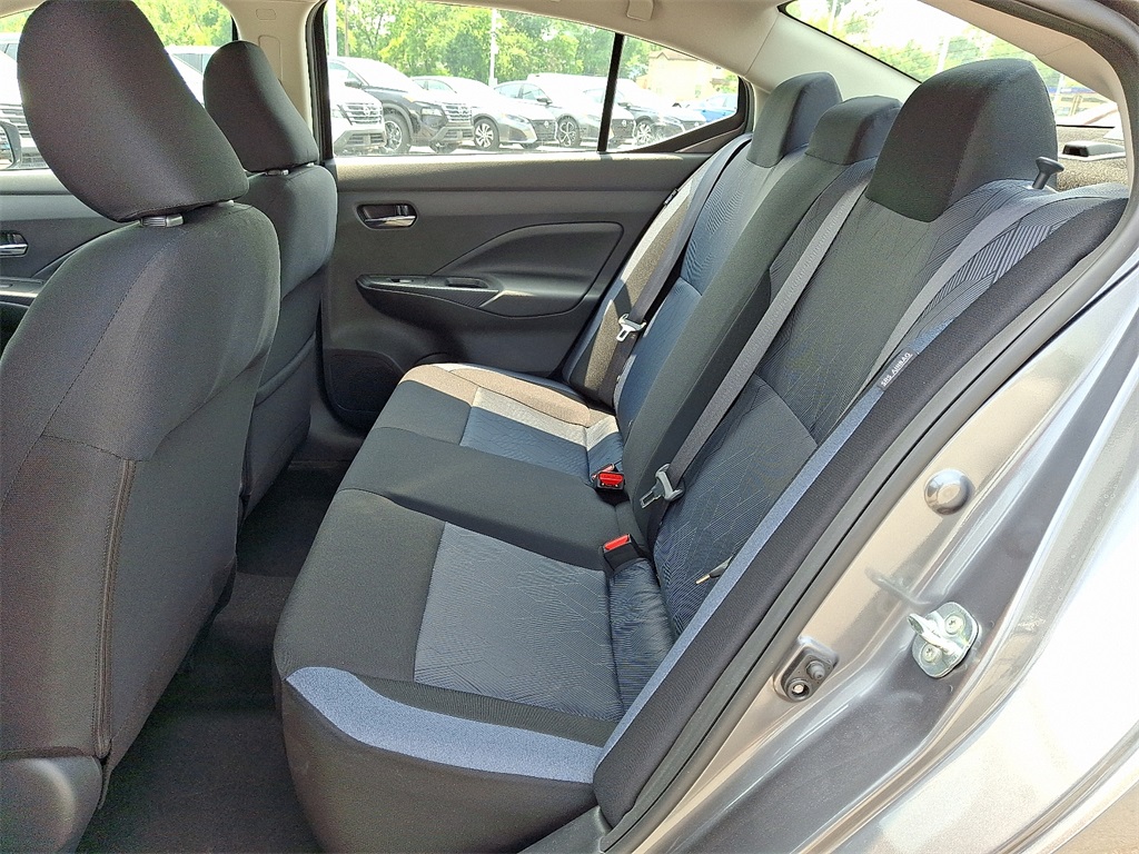 2025 Nissan Versa 1.6 SV - Photo 6
