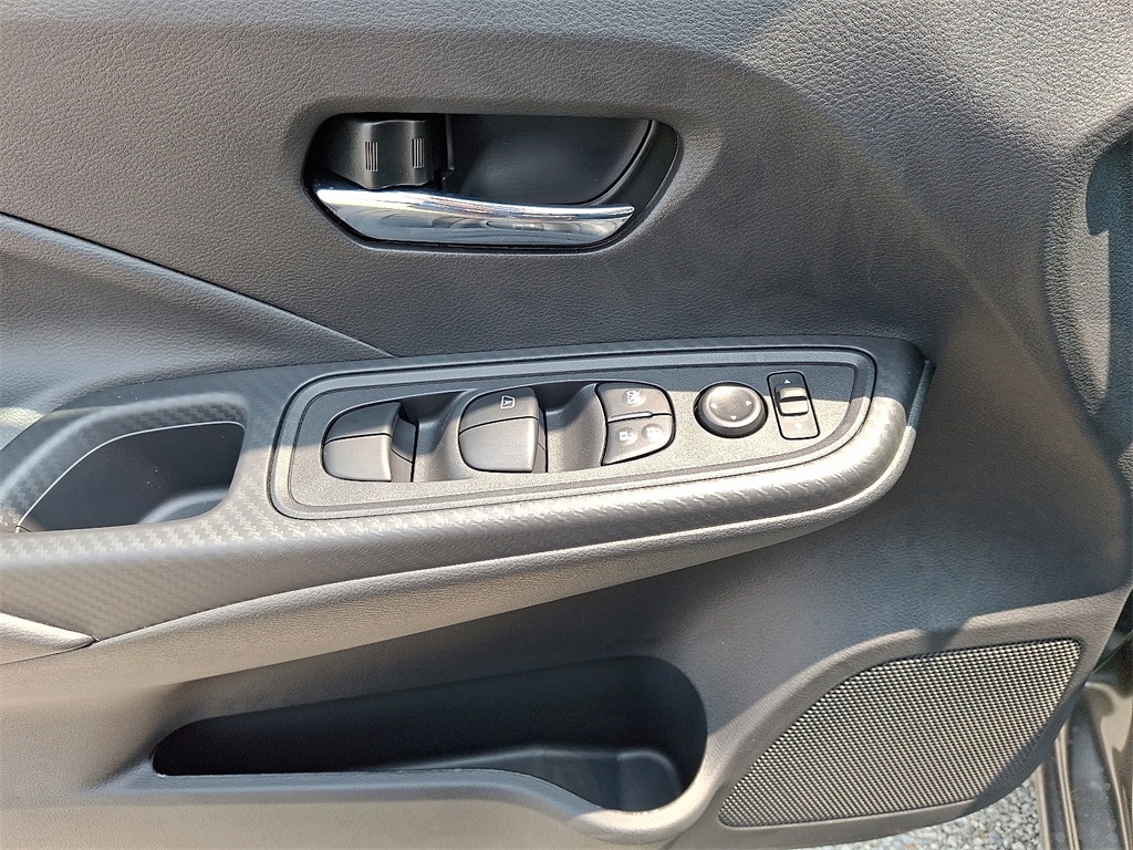 2025 Nissan Versa 1.6 SV - Photo 8