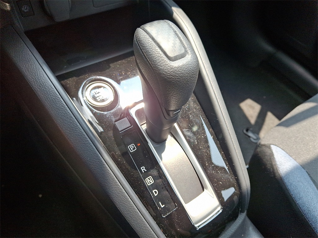 2025 Nissan Versa 1.6 SV - Photo 10