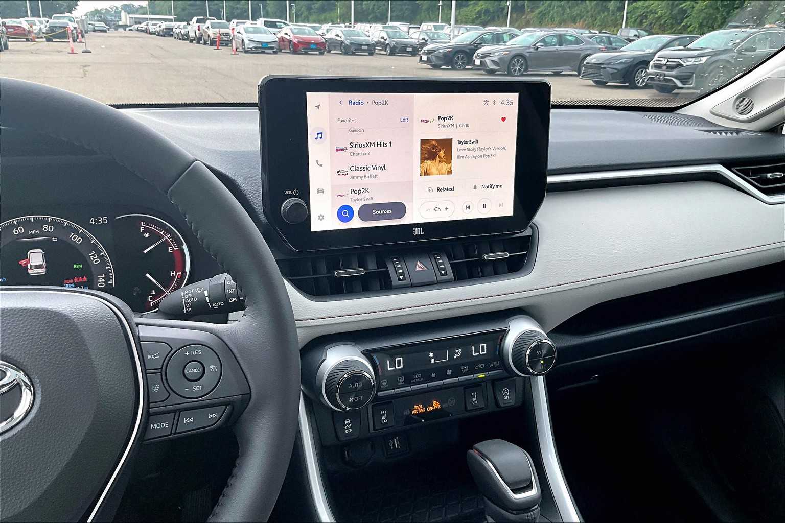 2025 Toyota RAV4 XLE Premium - Photo 13