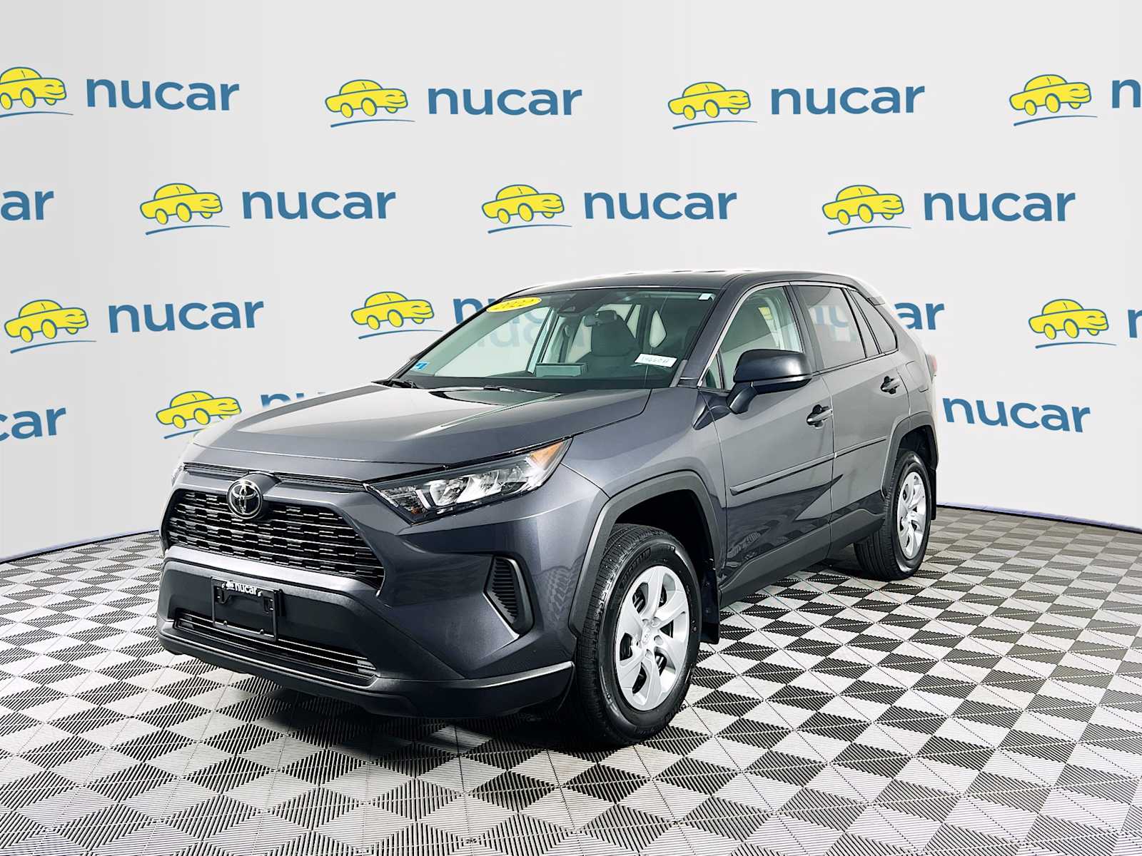 2022 Toyota RAV4 LE - Photo 3