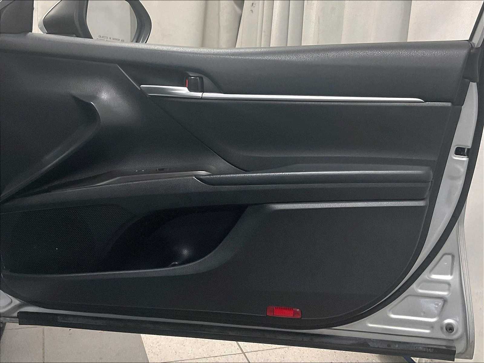 2023 Toyota Camry SE - Photo 12