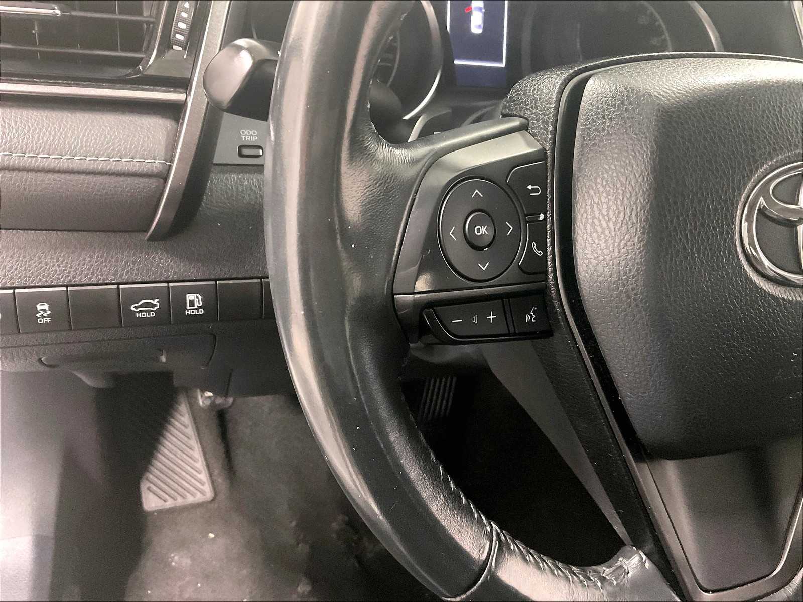 2023 Toyota Camry SE - Photo 22