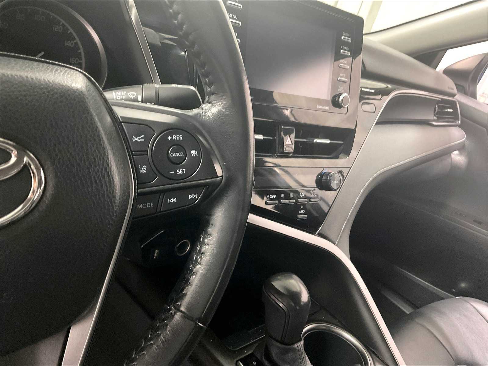 2023 Toyota Camry SE - Photo 23