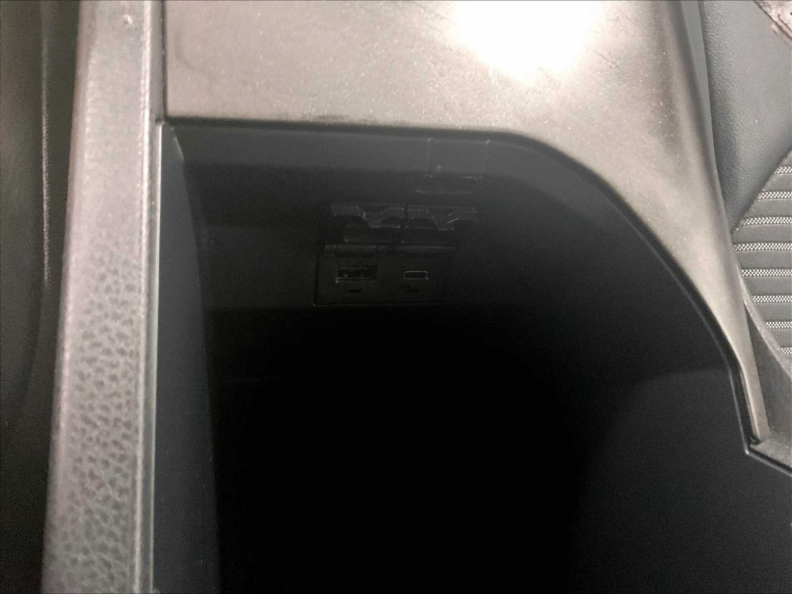 2023 Toyota Camry SE - Photo 26