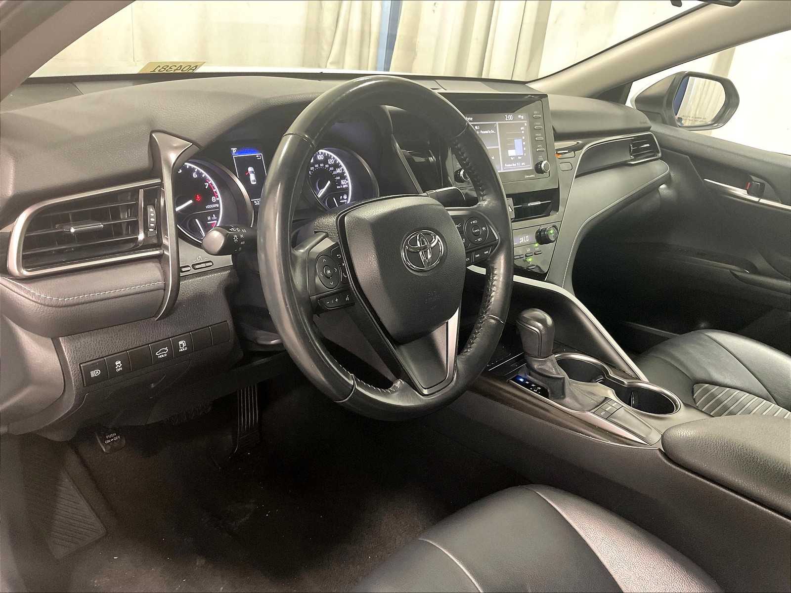 2023 Toyota Camry SE - Photo 8