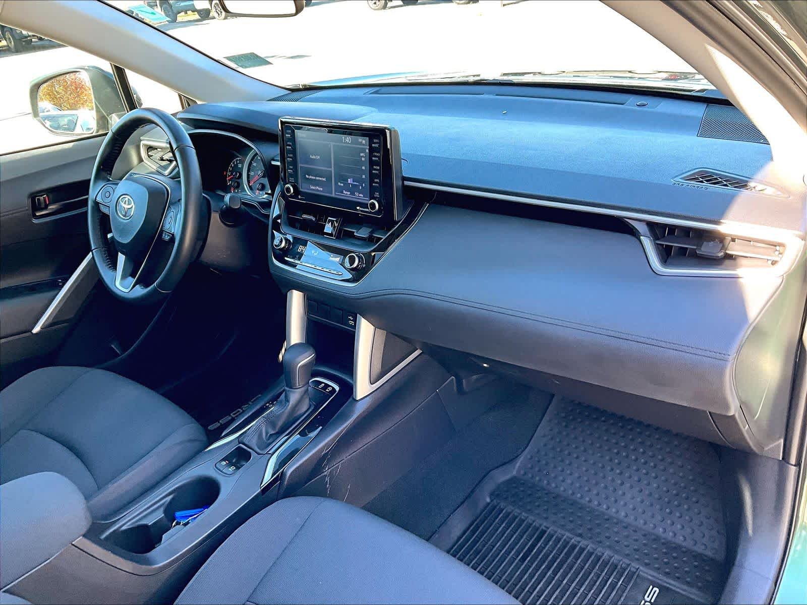2022 Toyota Corolla Cross LE - Photo 14