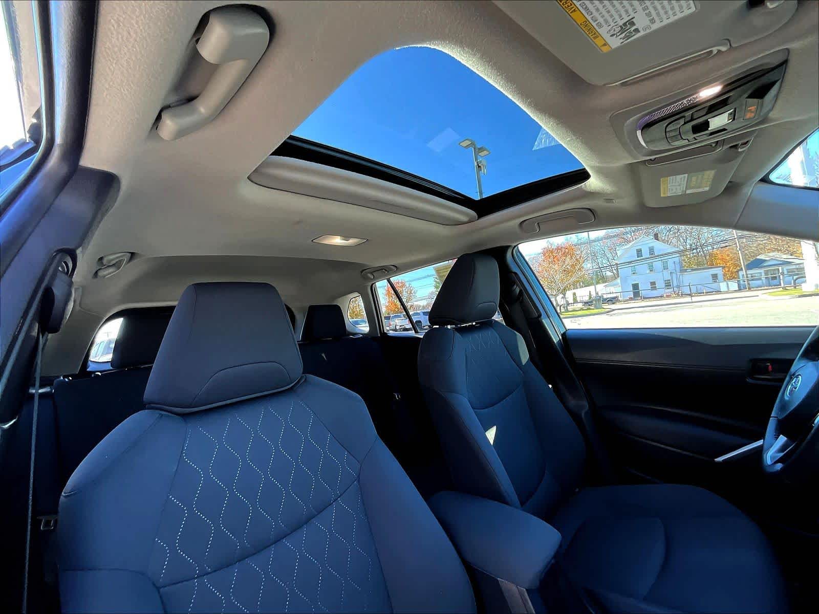 2022 Toyota Corolla Cross LE - Photo 22