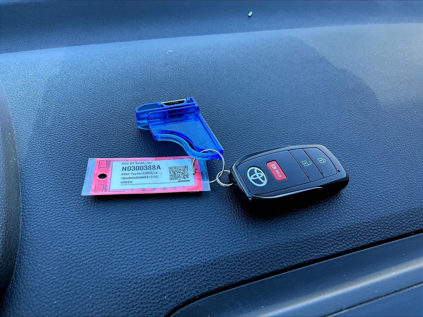 2022 Toyota Corolla Cross LE - Photo 31