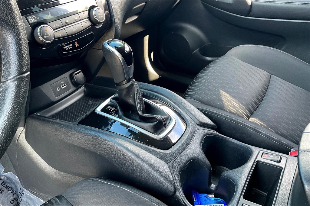 2020 Nissan Rogue SV - Photo 19